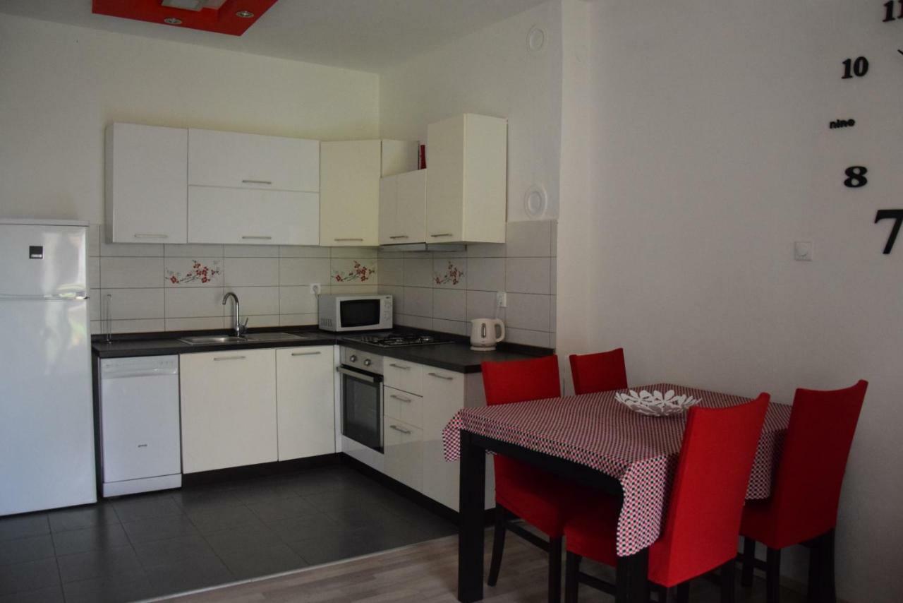 Apartman Ana Apartment Sali Exterior foto