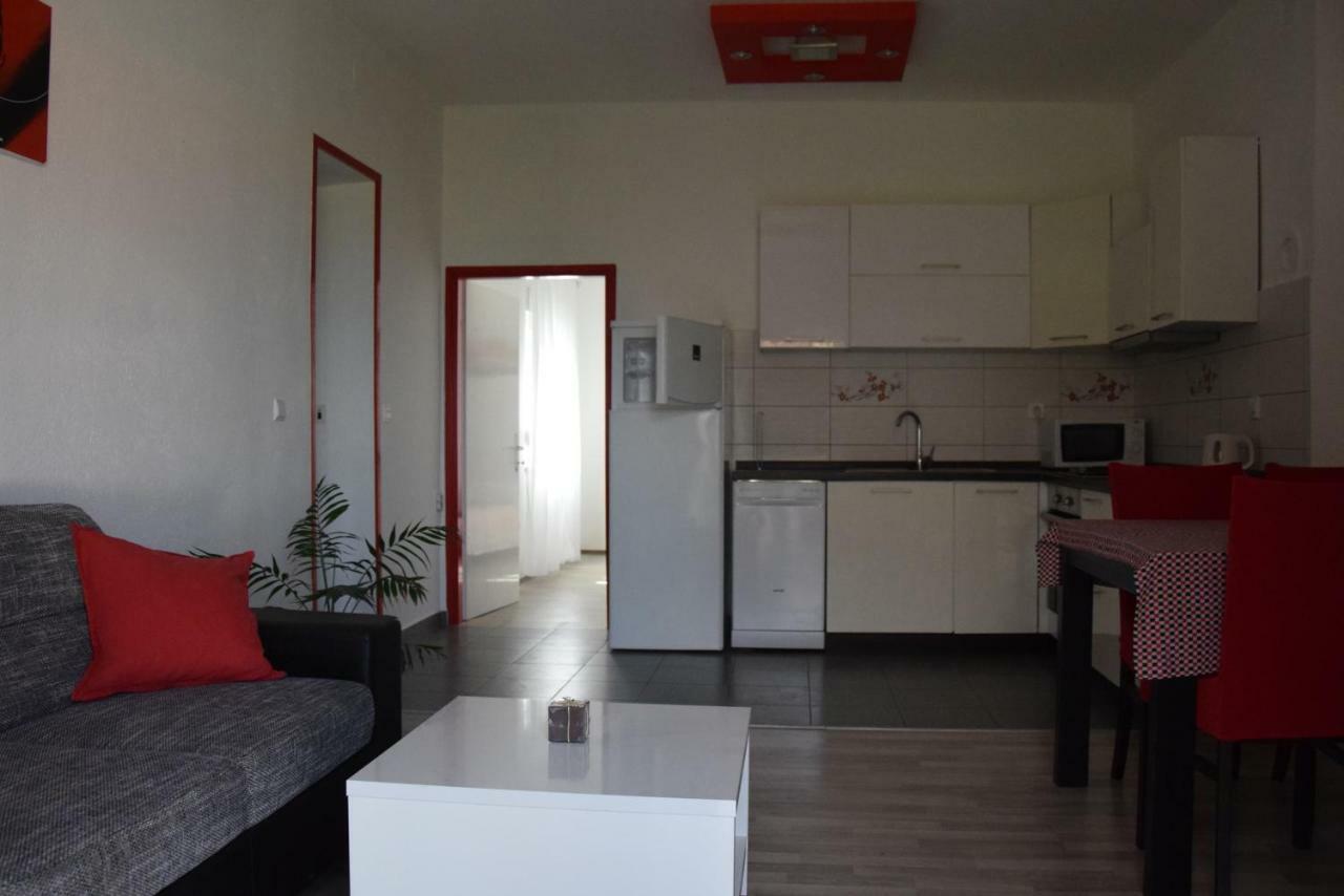 Apartman Ana Apartment Sali Exterior foto